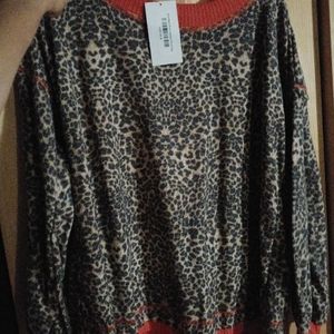 Ces femme Crewneck light pullover sweater, small